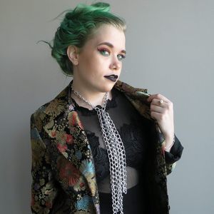 Meet your Posher, Alexandra